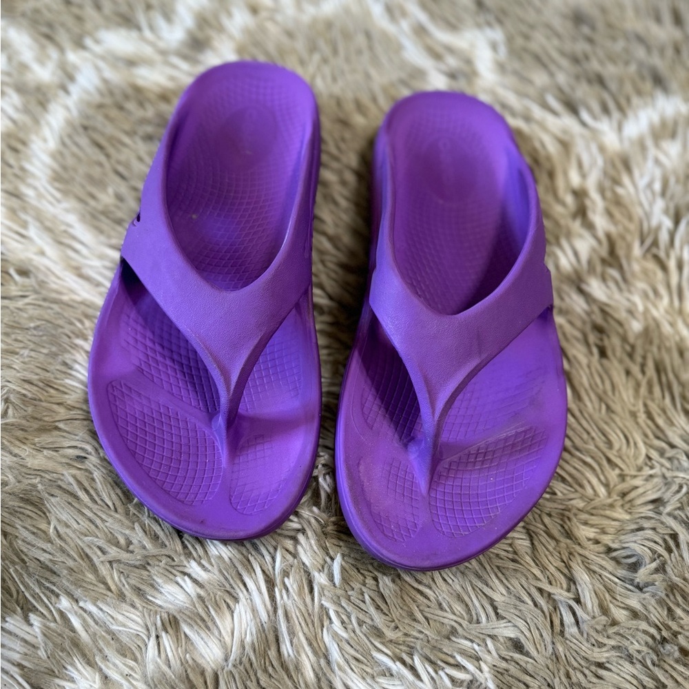OOFOS Purple Women's Sandals